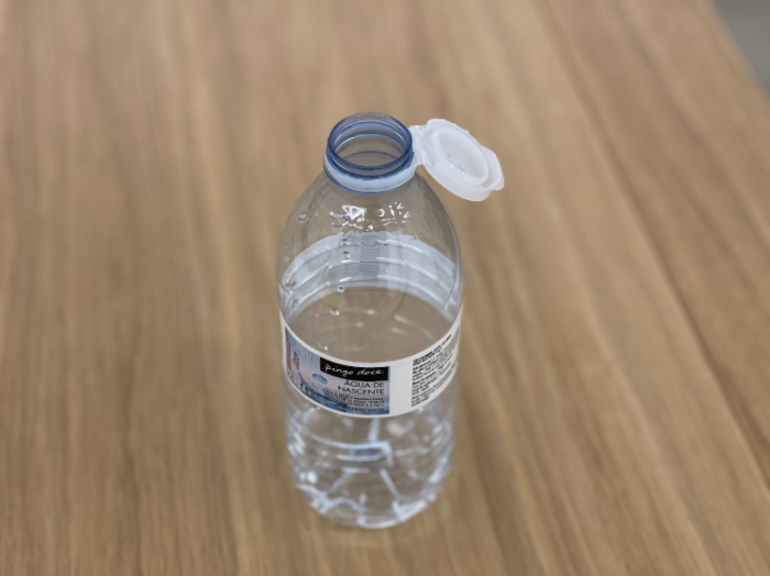 33clの水のボトル