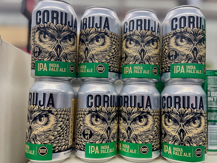 フクロウがデザインされた「スーパーボック」のIPA(筆者撮影)