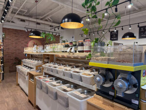 The Source Bulk Foodsの内観