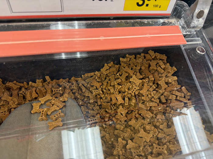 犬や猫などのペットフードの量り売り