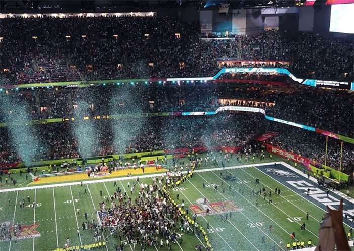 米国最大のスポーツイベント「スーパーボウル」