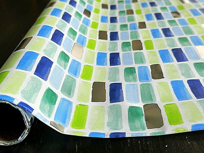 ブルーとグリーンのタイルストーン柄のラッピングペーパー