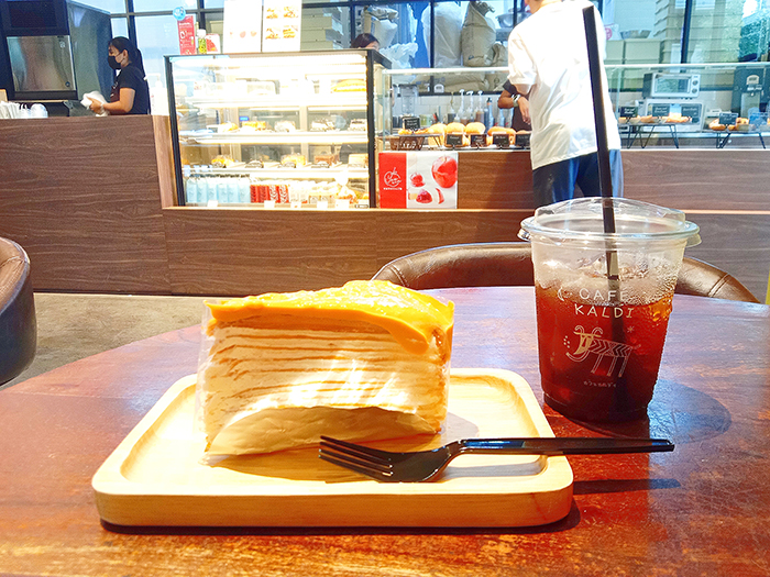 タイミルクティークレープケーキ