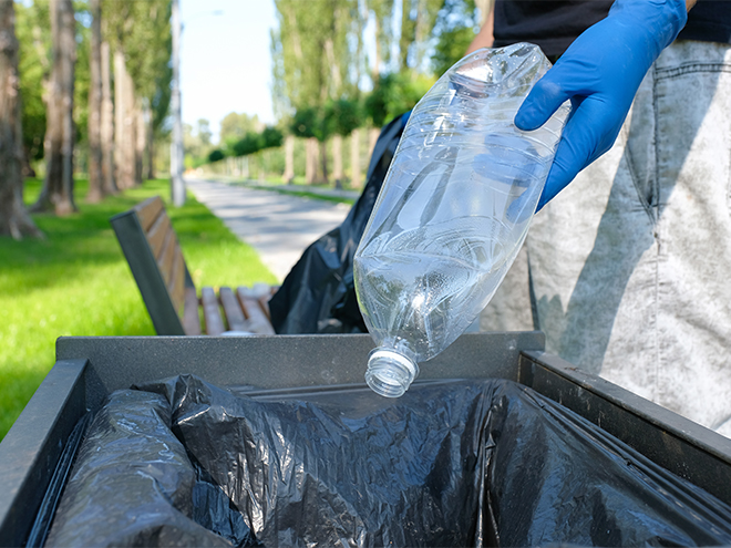 紙とプラスチックの持続可能性