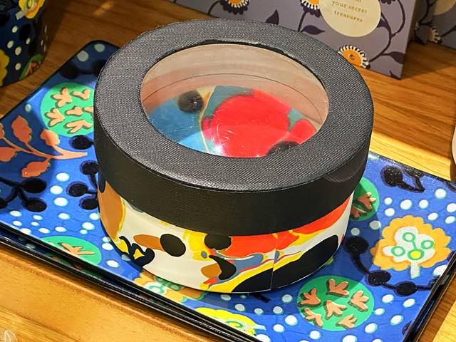 中身が透ける文房具用のパッケージ