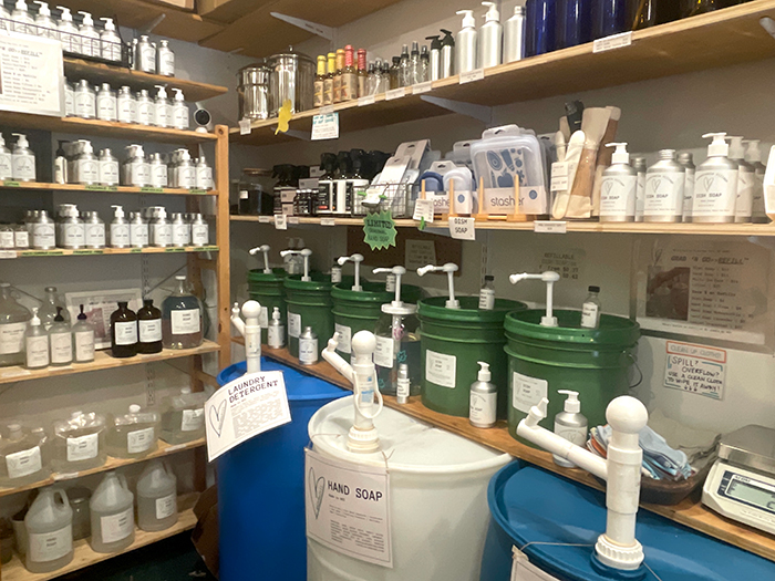 店内のリフィルステーション