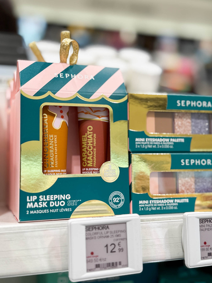 セフォラだけでも10点ほどのオーナメント風商品を見かけた