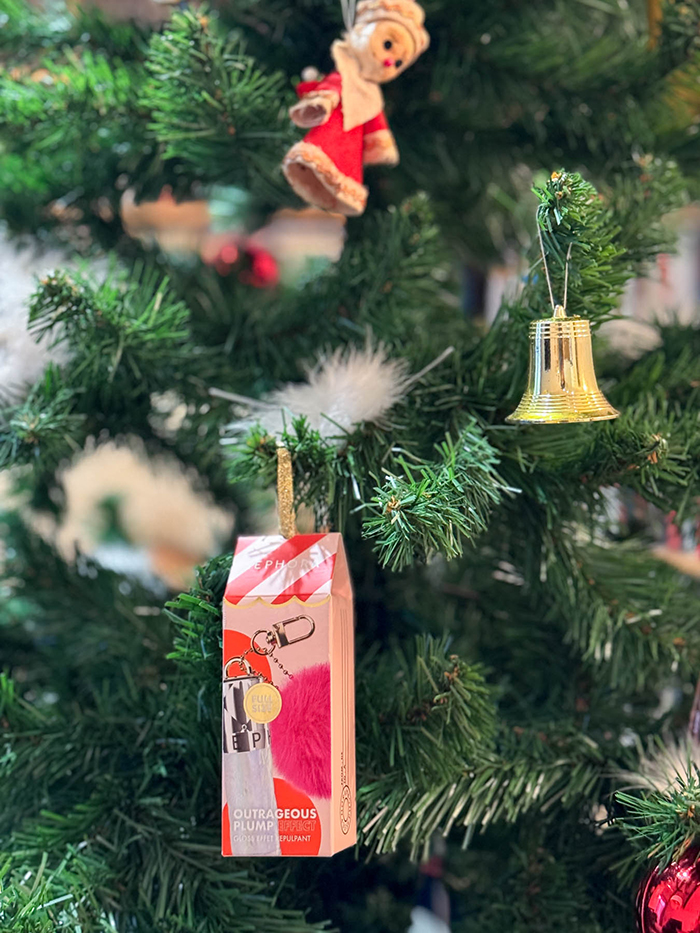 こんな風にツリーに吊るすとさらにグッと魅力的に