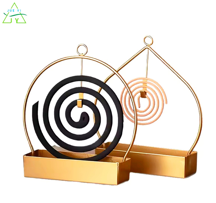 さまざまな形の蚊取り線香ホルダー