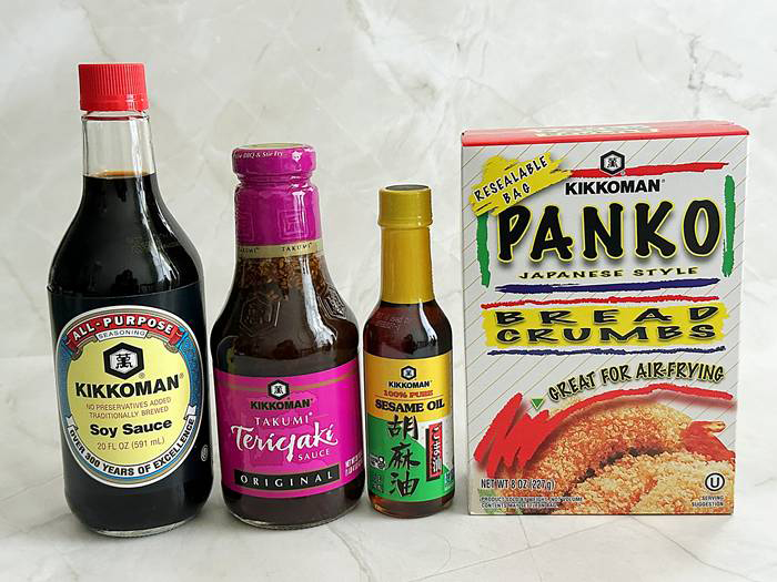 アメリカで取り扱いのあるキッコーマンの醤油、照り焼きソース、ごま油、パン粉