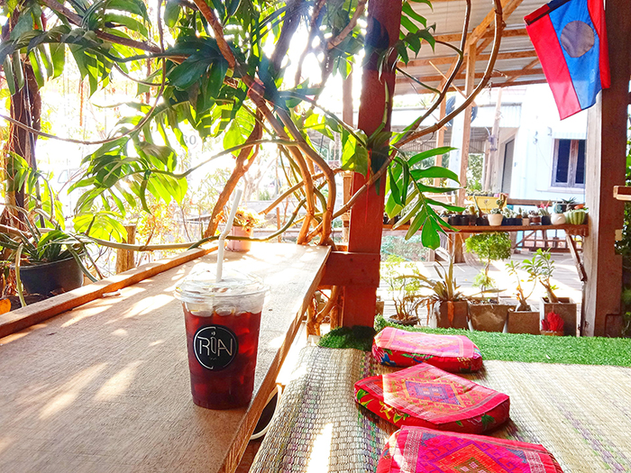 「rin coffee pakse」でコーヒーを注文