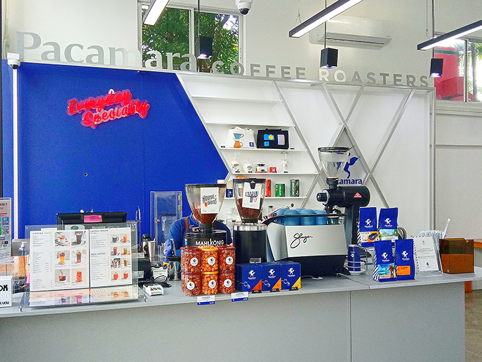 「Pacamara Coffee Roasters」のカウンターの様子