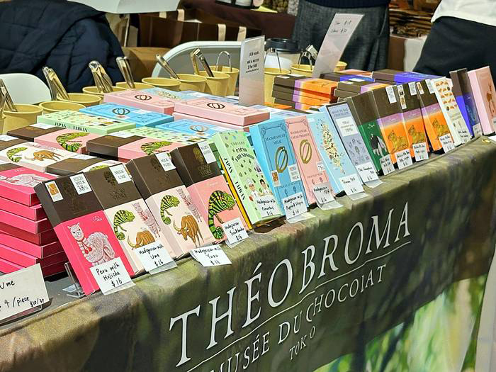 「Mus&eacute;e du Chocolat Th&eacute;obroma」のパステルカラーと可愛らしい動物のイラストが印象的なパッケージ
