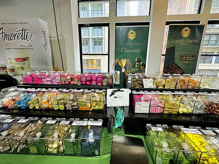 好きな商品を自分で自由に選んで購入できるスタイルの「Omniya」のブース