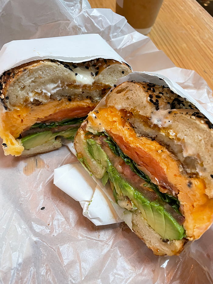 ベーグルウィッチ(SAITAMA)の断面