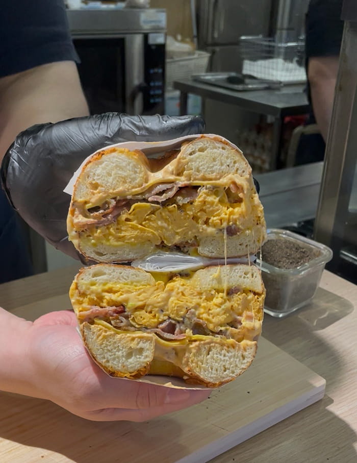 ベーグルウィッチの断面