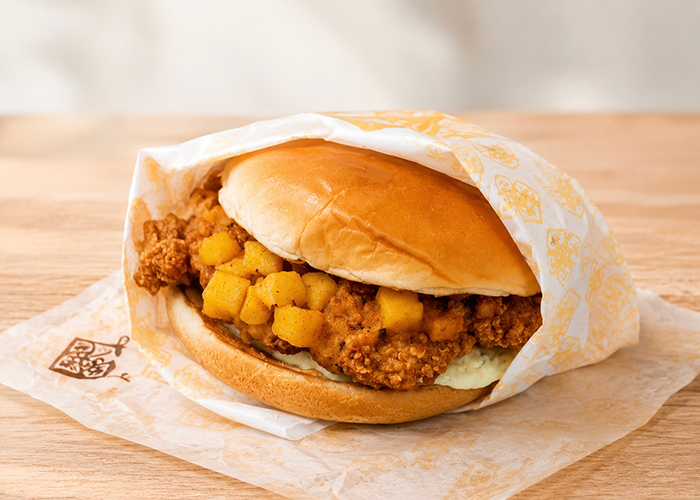 Curry Potato Chicken Burger(カリーポテトチキンバーガー)