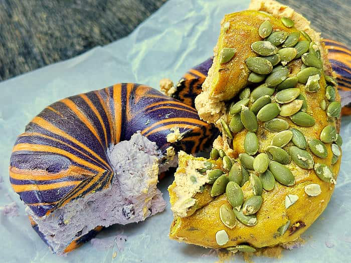 パンプキンクリームを使ったハロウィン限定のベーグル