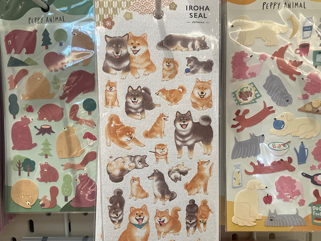 パリの老舗デパートで発見!フランス人を惹きつける、日本のキャラクター&「かわいい」パッケージ